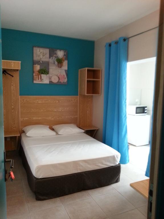 L'Annexe 66: Central Saint Denis Retreat Room photo